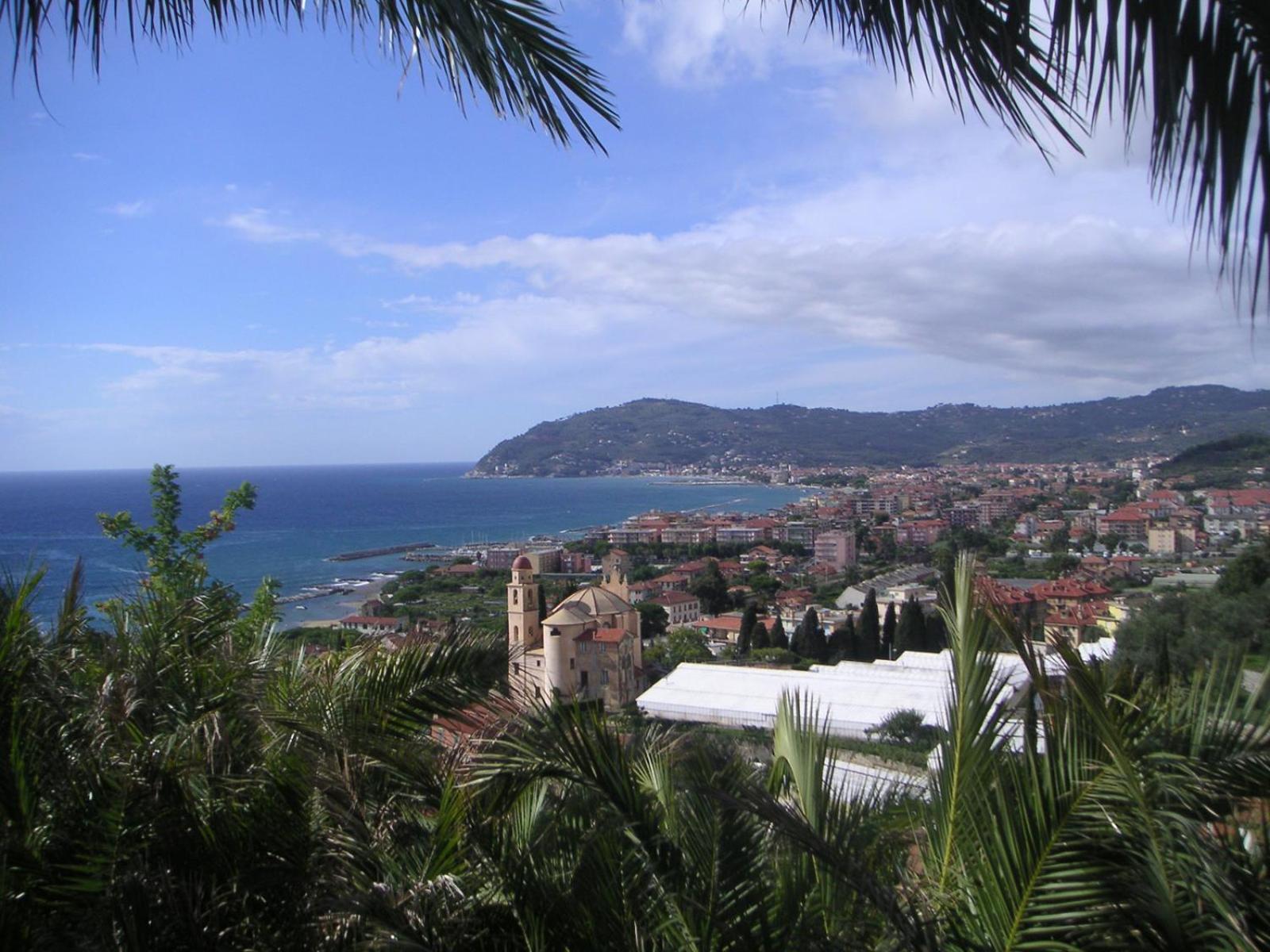 Villa Casa Bisou Italia con Piscina Diano San Pietro Esterno foto